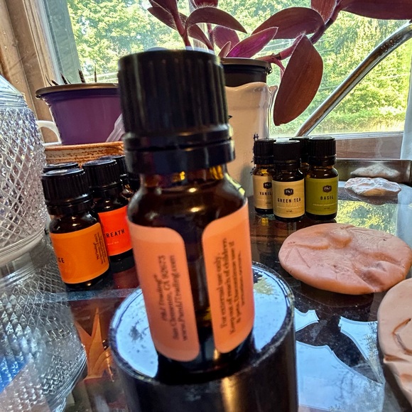 NEW Bundle of four 10 ml fragrance oils from P&J Trading - Picture 8 of 11